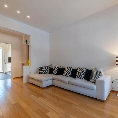 Vaticano & San Pietro Balcony Apartment โรม ภายนอก รูปภาพ