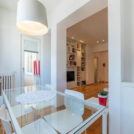 Vaticano & San Pietro Balcony Apartment โรม ภายนอก รูปภาพ