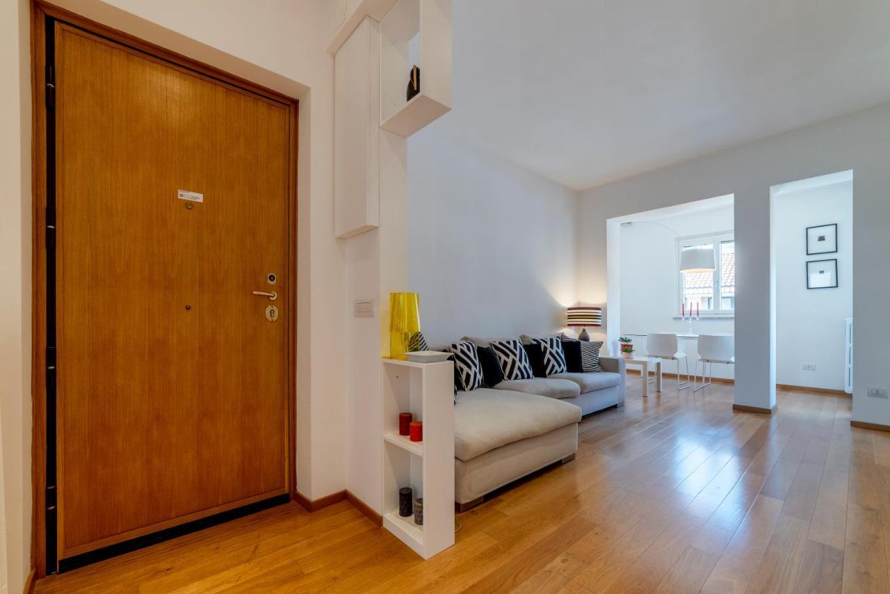 Vaticano & San Pietro Balcony Apartment โรม ภายนอก รูปภาพ