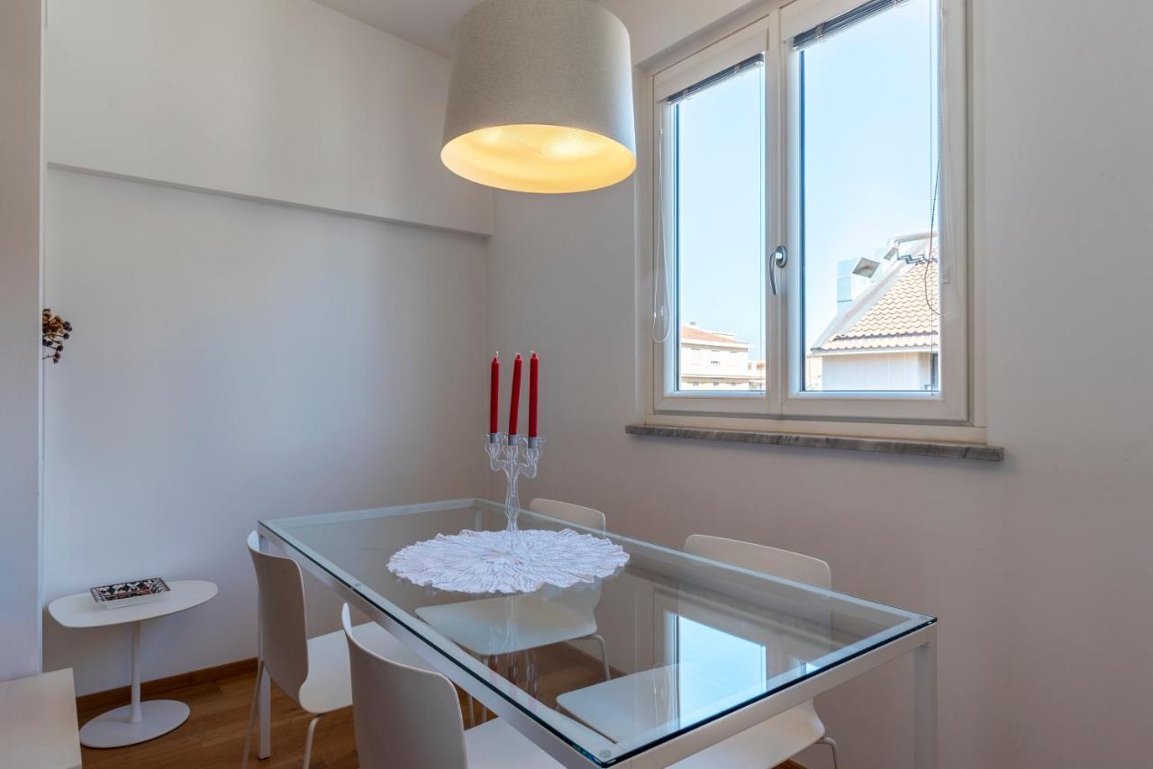 Vaticano & San Pietro Balcony Apartment โรม ภายนอก รูปภาพ