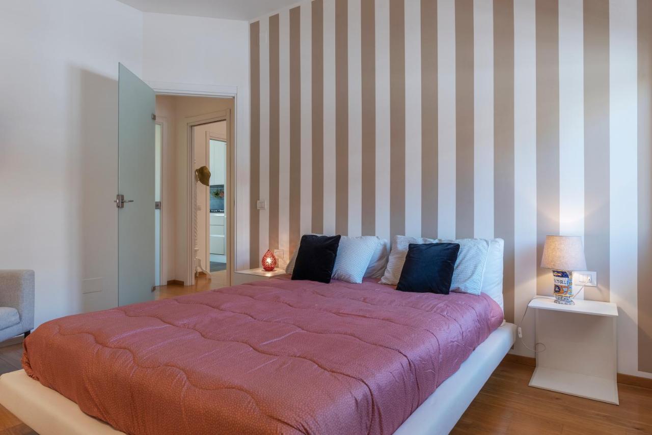 Vaticano & San Pietro Balcony Apartment โรม ภายนอก รูปภาพ