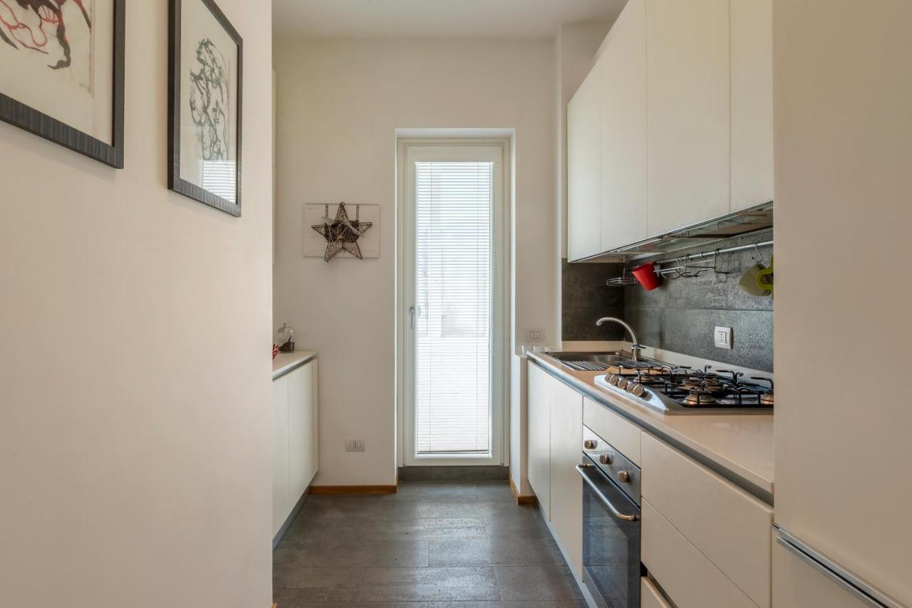 Vaticano & San Pietro Balcony Apartment โรม ภายนอก รูปภาพ