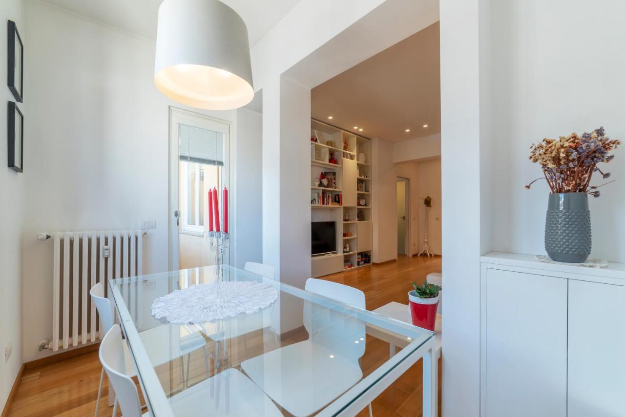 Vaticano & San Pietro Balcony Apartment โรม ภายนอก รูปภาพ