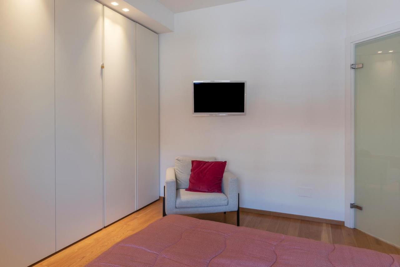 Vaticano & San Pietro Balcony Apartment โรม ภายนอก รูปภาพ