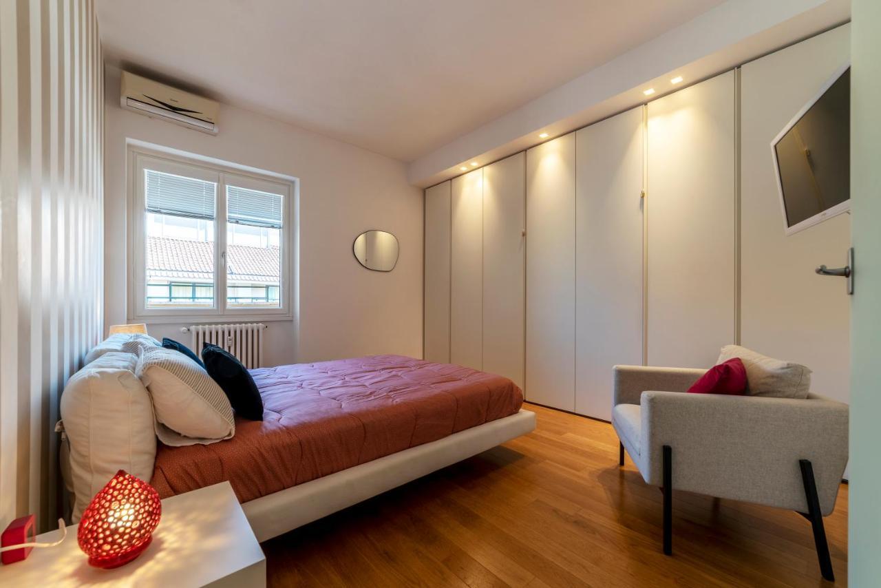 Vaticano & San Pietro Balcony Apartment โรม ภายนอก รูปภาพ